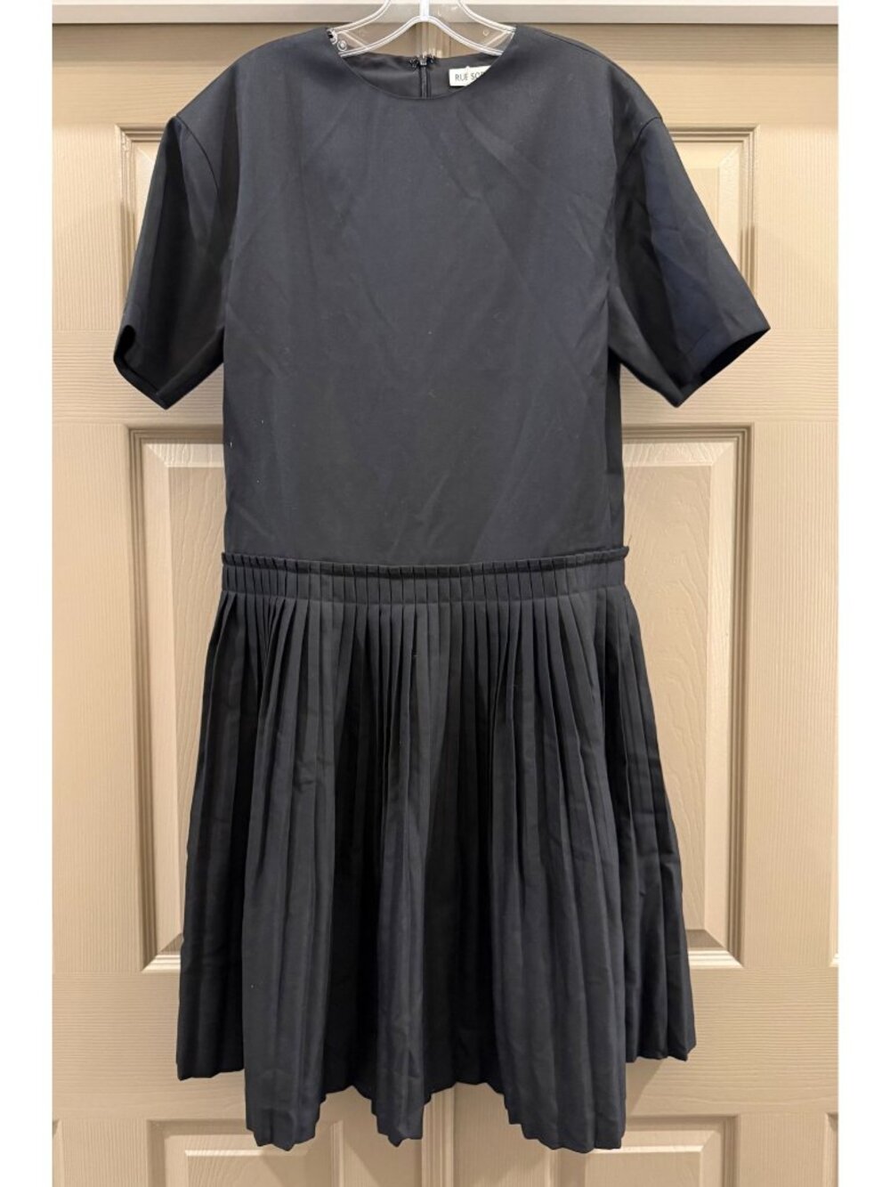 Rue Sophie Lohan Drop Waist Pleated Knee Length Black Dress Small Formal Career